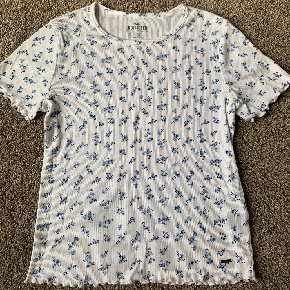Hollister Must Have Collection Tshirt
